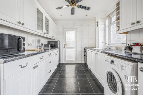 3 bedroom semi-detached house for sale, Burrow Road, Chigwell