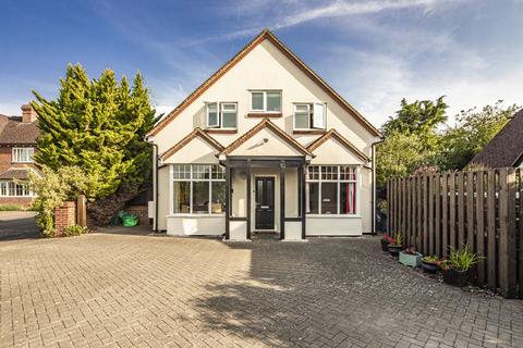 Oakdene Pangbourne Road, Upper Basildon, Reading, RG8 8LN