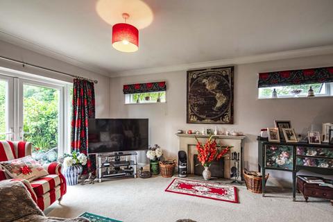 Oakdene Pangbourne Road, Upper Basildon, Reading, RG8 8LN