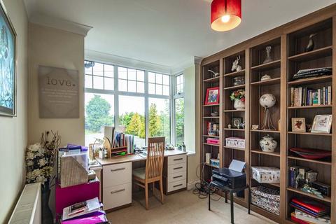 Oakdene Pangbourne Road, Upper Basildon, Reading, RG8 8LN