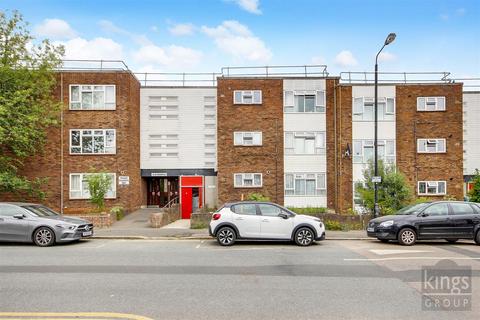 25 Winsbeach, London, E17 3RQ