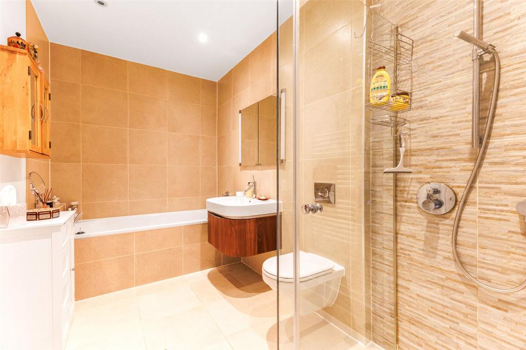 Bath/Shower Room