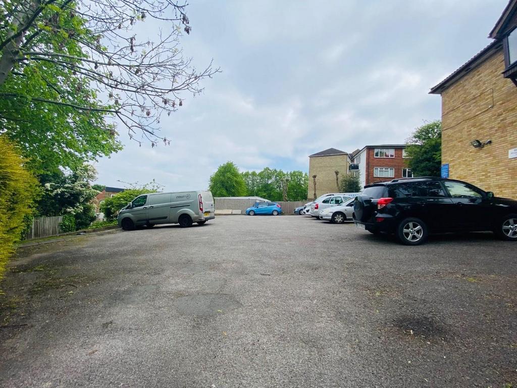 Th8 XX8c YZEm-A k Ua Pjjdw.jpg