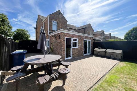 3 bedroom semi-detached house for sale, Lynn Road, Wisbech