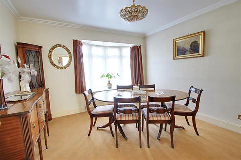 5 bedroom detached house for sale, Shiremead, Elstree, Borehamwood