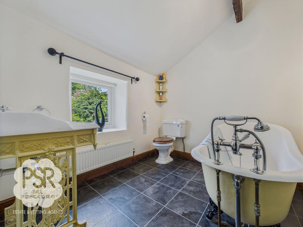 Main Bathroom