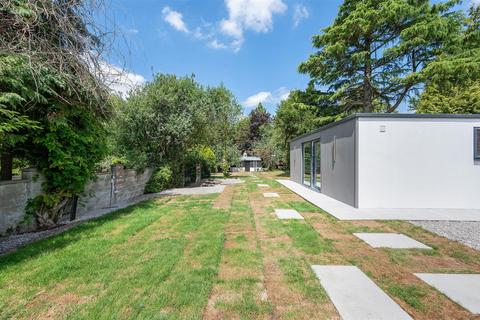 5 bedroom detached bungalow for sale, Claremount Gardens, Epsom
