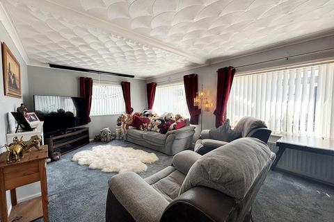 2 bedroom mobile home for sale, Parklands, Evesham