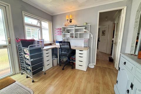 2 bedroom mobile home for sale, Parklands, Evesham