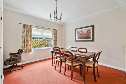undefined, Cassiobury Park Avenue, Watford WD18