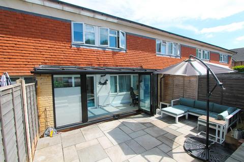 38 Lindbergh Road, Wallington, SM6 9HB