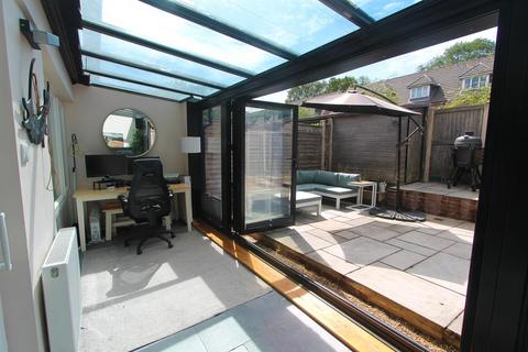 38 Lindbergh Road, Wallington, SM6 9HB