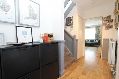 38 Lindbergh Road, Wallington, SM6 9HB