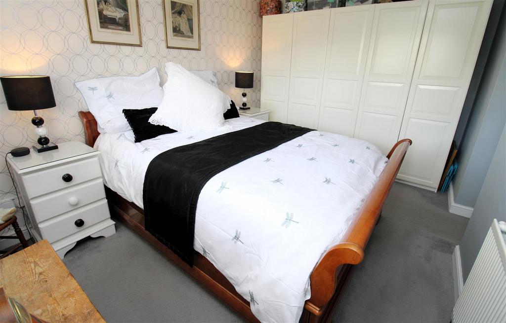 Bed 2(1).JPG
