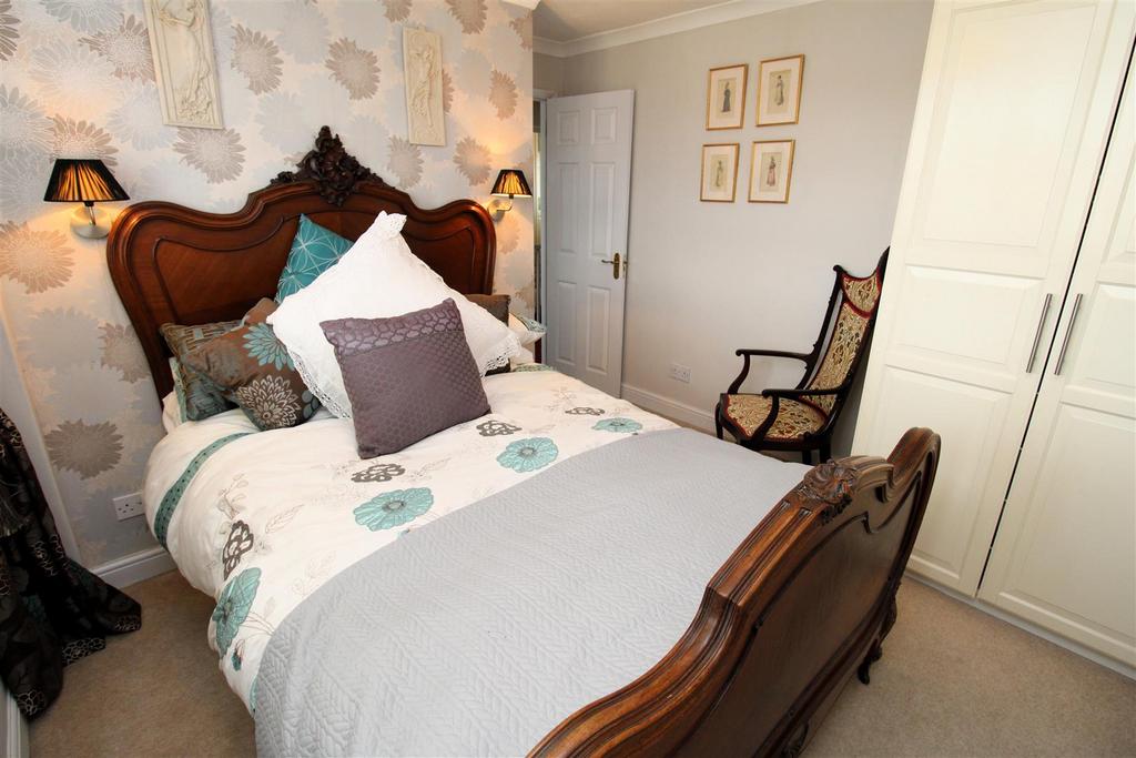 Bed 3(1).JPG