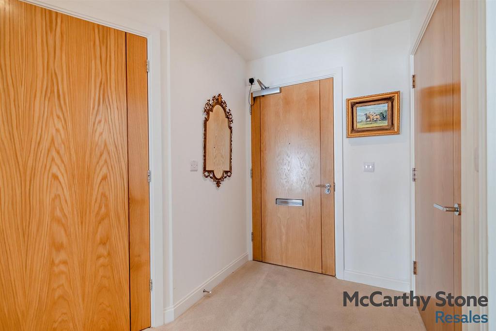 8654707-interior06-800.jpg