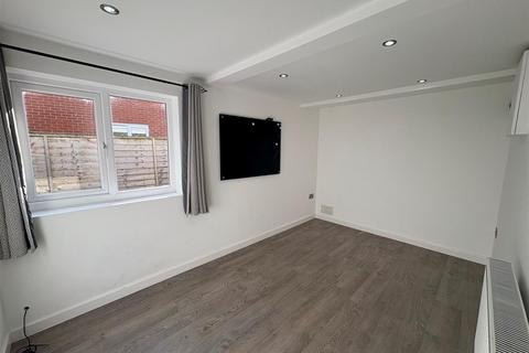 undefined, Sandiway Road, Sale