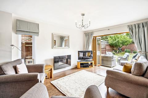4 bedroom detached house for sale, Wooburn Mead, Wooburn Green, HP10
