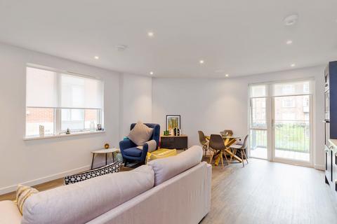 2 bedroom flat for sale, Bellerby Court, Hungate, York, YO1