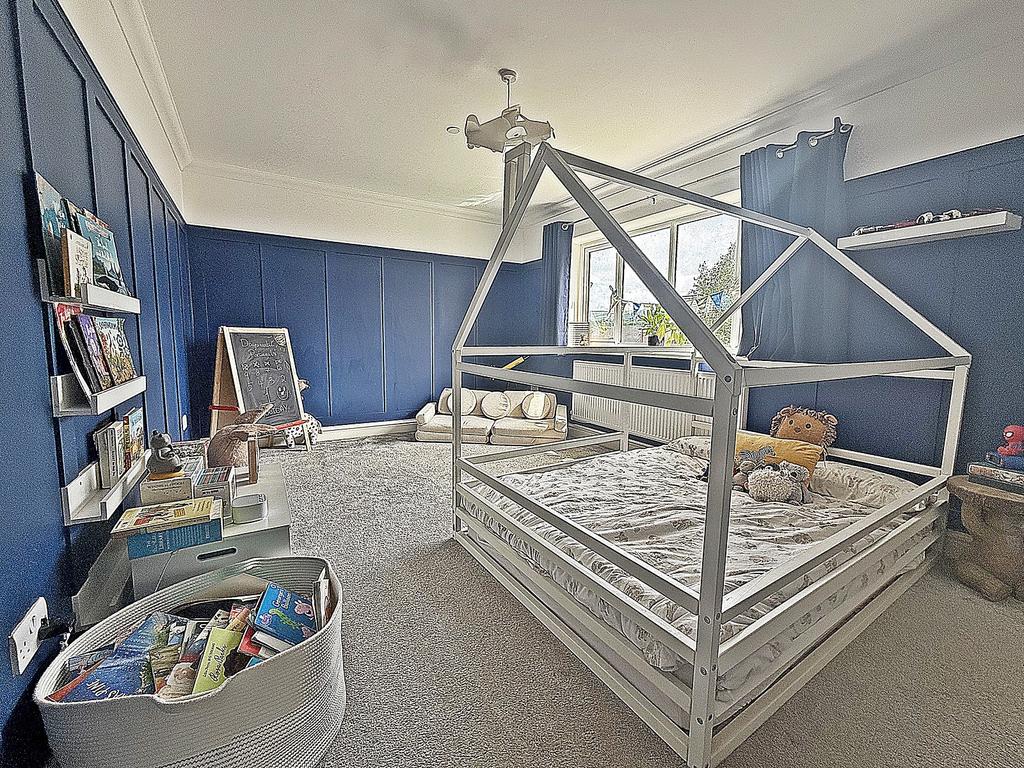 Bedroom 4