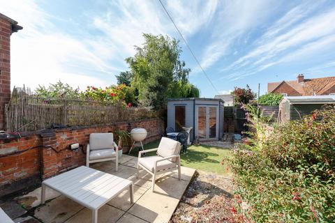 3 bedroom terraced house for sale, Palmer Road, Gorleston