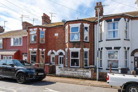 3 bedroom terraced house for sale, Palmer Road, Gorleston
