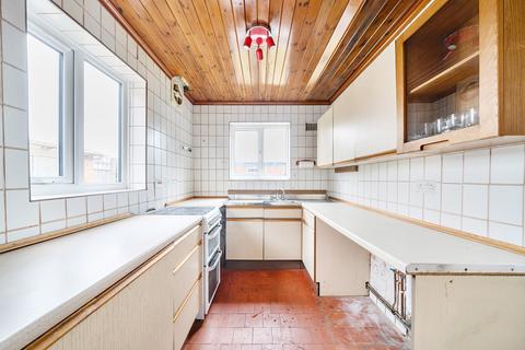 3 bedroom end of terrace house for sale, Hartland Drive, Ruislip, Middlesex