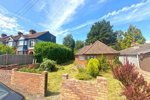 1 bedroom bungalow for sale, Roberts Road, Gillingham, Kent, ME8 0AZ