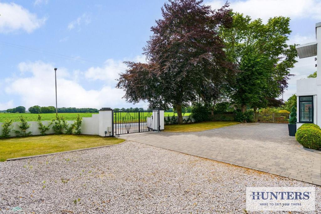 94395 White House Selby Road Camblesforth (5) - Co