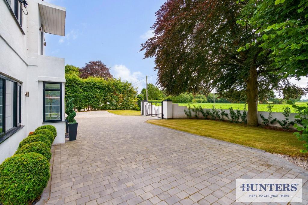 94395 White House Selby Road Camblesforth (6) - Co