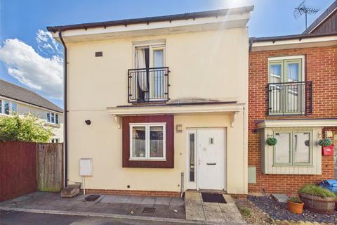 3 bedroom end of terrace house for sale, Awebridge Way, Gloucester, Gloucestershire, GL4