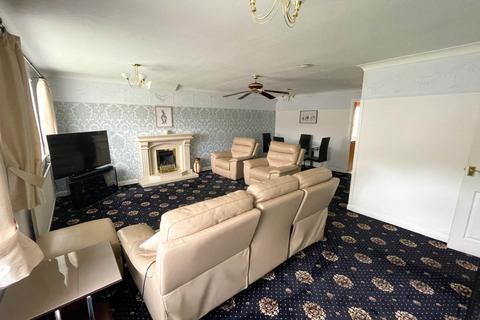 undefined, 56 Birchwood, Chadderton, Oldham OL9 9UJ