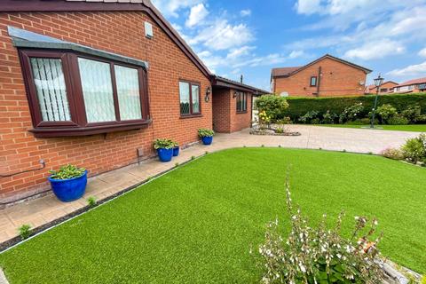 4 bedroom detached bungalow for sale, 56 Birchwood, Chadderton, Oldham OL9 9UJ