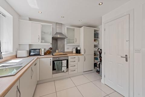 15 Bamburgh Close, Grantham, NG31 8UL