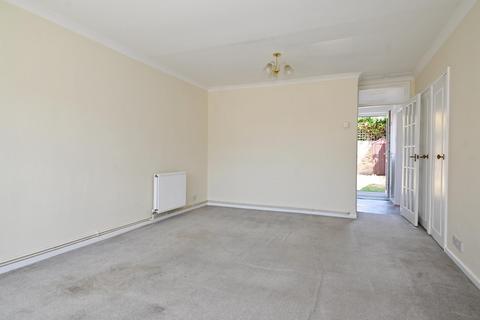 26 Queen Annes Close, Twickenham, TW2 5NN