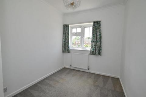 26 Queen Annes Close, Twickenham, TW2 5NN