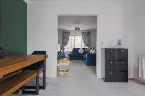 3 bedroom detached house for sale, Carlton Close, Cheadle