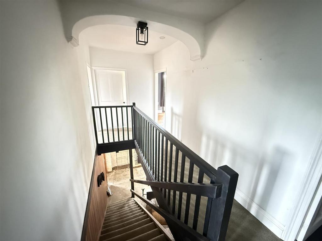 First floor galleried landing