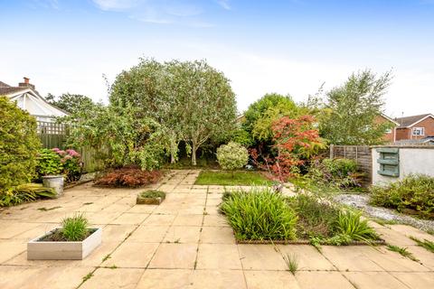 3 bedroom bungalow for sale, Agate Lane, Horsham, RH12