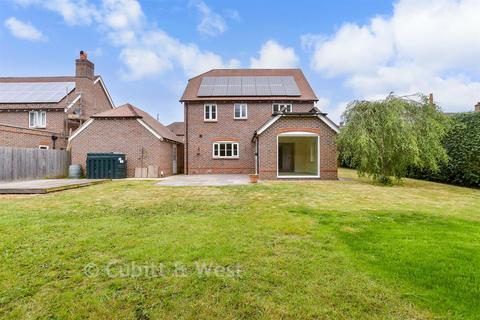 4 bedroom detached house for sale, Nightingales, East Hoathly, Lewes, East Sussex