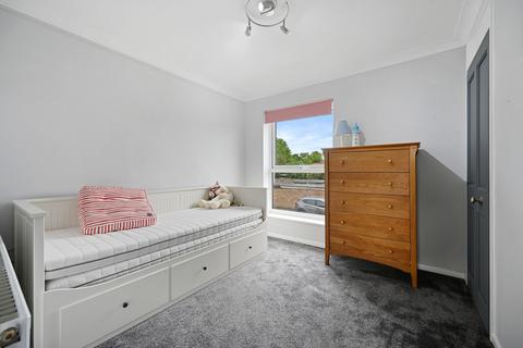 3 Edwards Close, Worcester Park, KT4 8PE