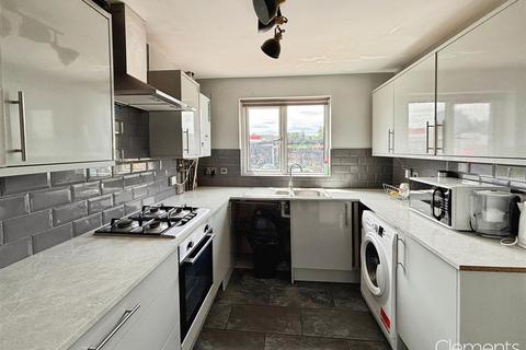 4 bedroom detached house for sale, Primrose Hill, Kings Langley WD4