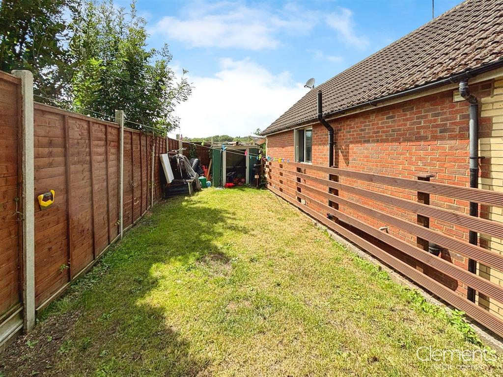 9740aa69-Photo 206-27-25 2 C 2014 2010 2004.jpg