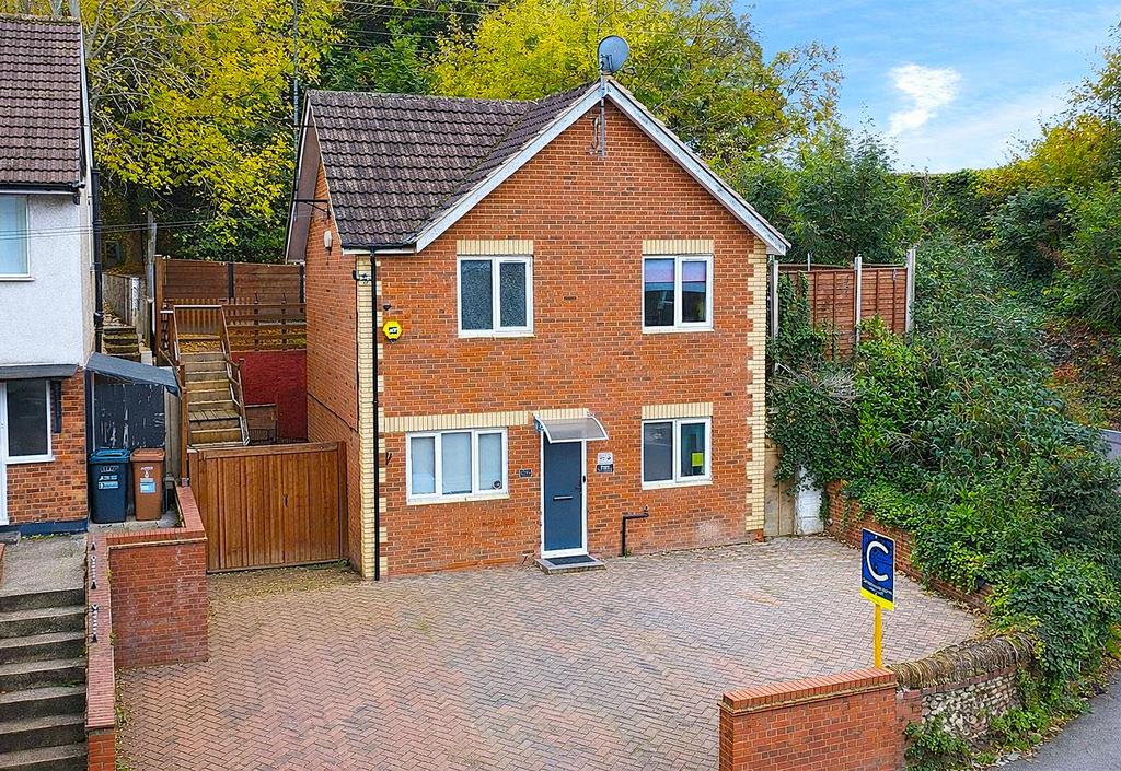 House for sale in residential area.png