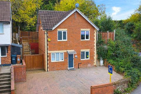 undefined, Primrose Hill, Kings Langley WD4