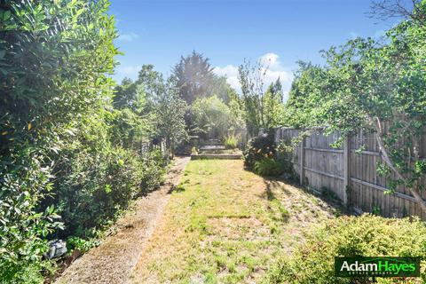 3 bedroom end of terrace house for sale, Grove Road, London N12