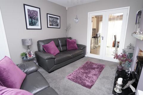 undefined, Hall Avenue, Eccleshill, Bradford