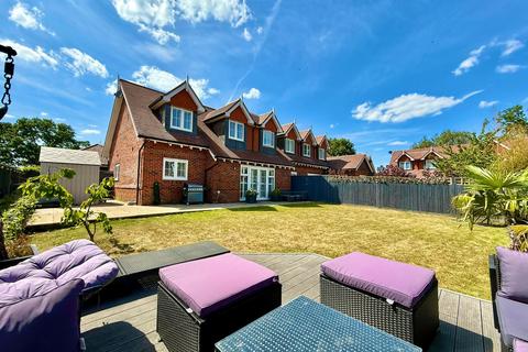 19 Colborne Close, Iver, SL0 0AF