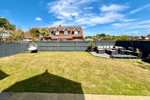 19 Colborne Close, Iver, SL0 0AF