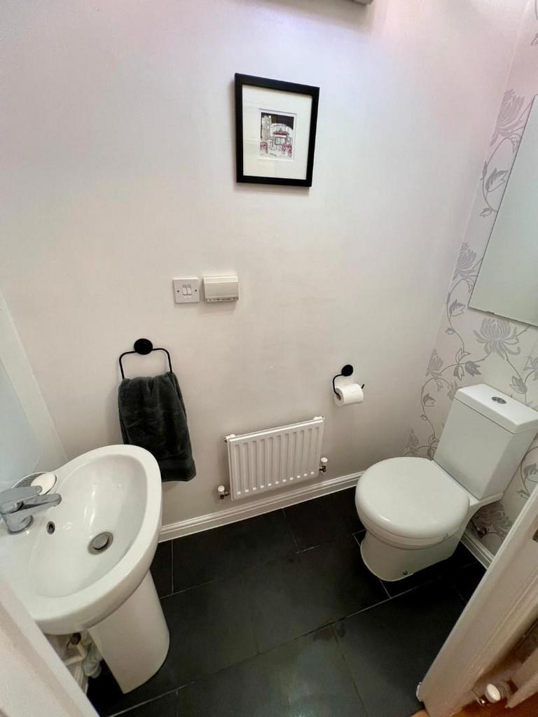 Ground floor w.c.
